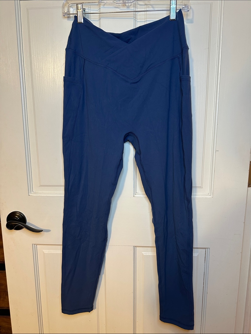 Women's V-Waist Navy Active Leggings